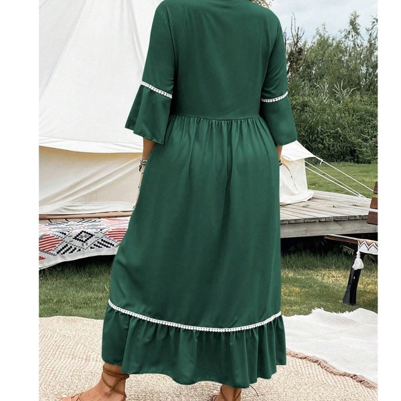 Plus Floral Print V neck 3/4 Sleeve Maxi Dress - Picture 6 of 9